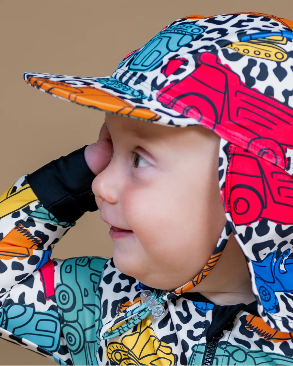 Construction Cool legionnaire swim hat with neck flap, photo 2 – bright UPF50+ kids & baby sun hat by Cucumber Cool